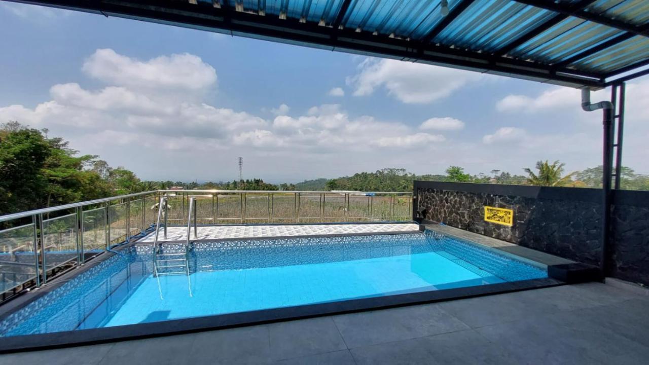 Pool Villa Saung Suluh Пурвокерто Екстер'єр фото